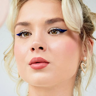 Цветные стрелки — тренд 2025